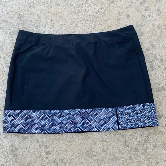 adidas Dresses & Skirts - Adidas Golf Skort with Pattern Trim Women Size XL